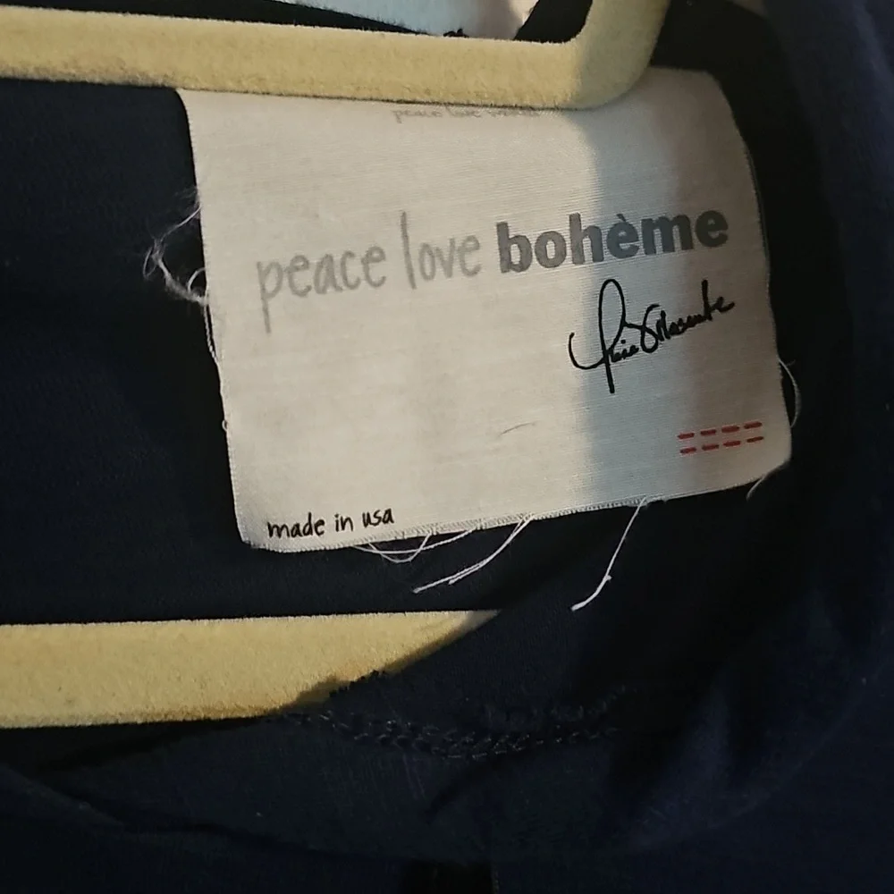 PEACE LOVE WORLD Navy Blue Cropped Hoodie with Love Graphic